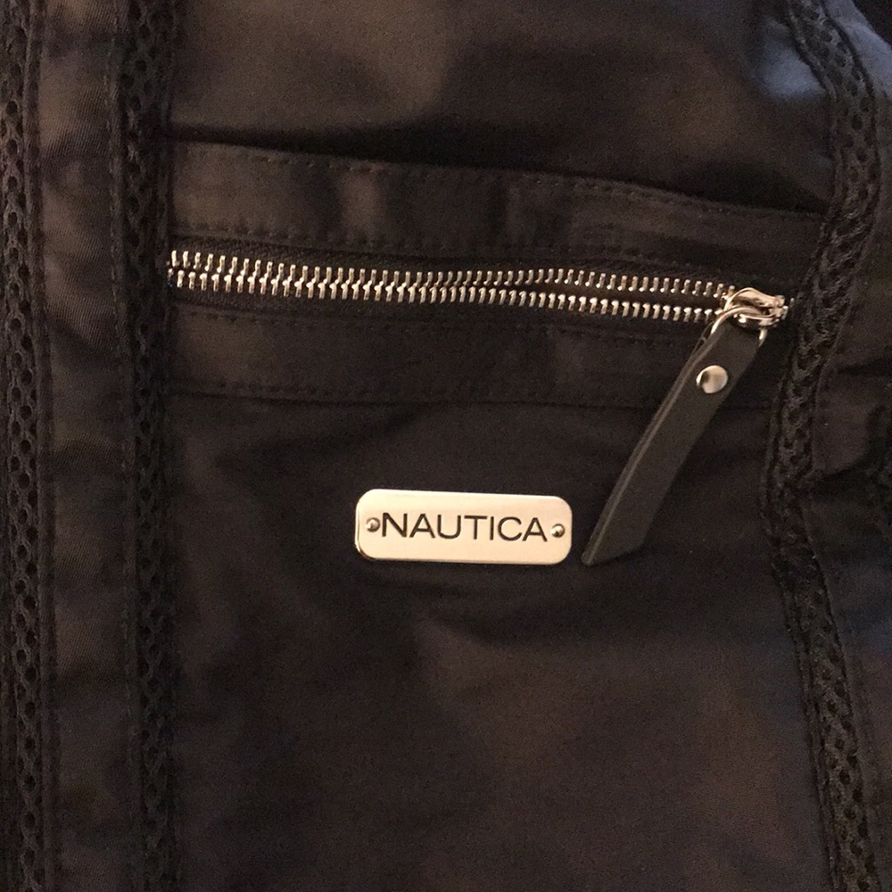 Like new backpack with tip handles - Picture 2 of 6